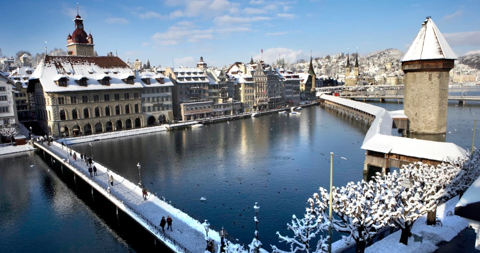 Lucerne in Winter: Snowy Activities, Christmas Markets & Mountain Adventures

