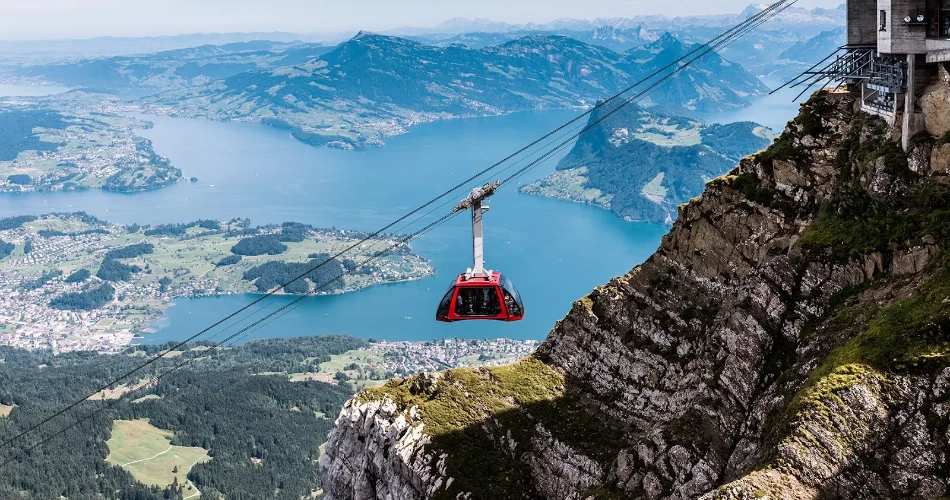 Lucerne in Winter: Snowy Activities, Christmas Markets & Mountain Adventures

